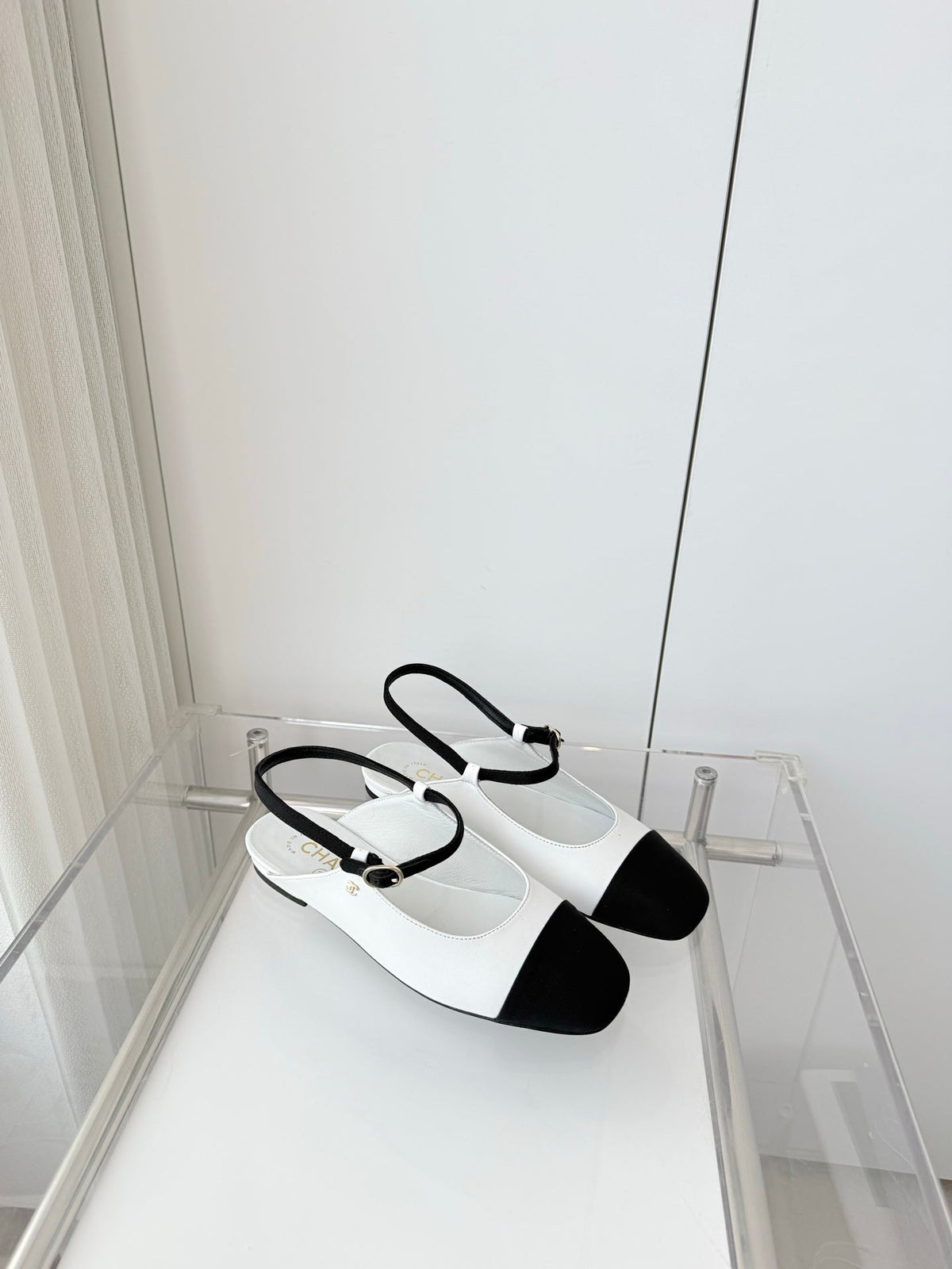 Chanel 26 Slingback Flats White Black in Lambskin 597390