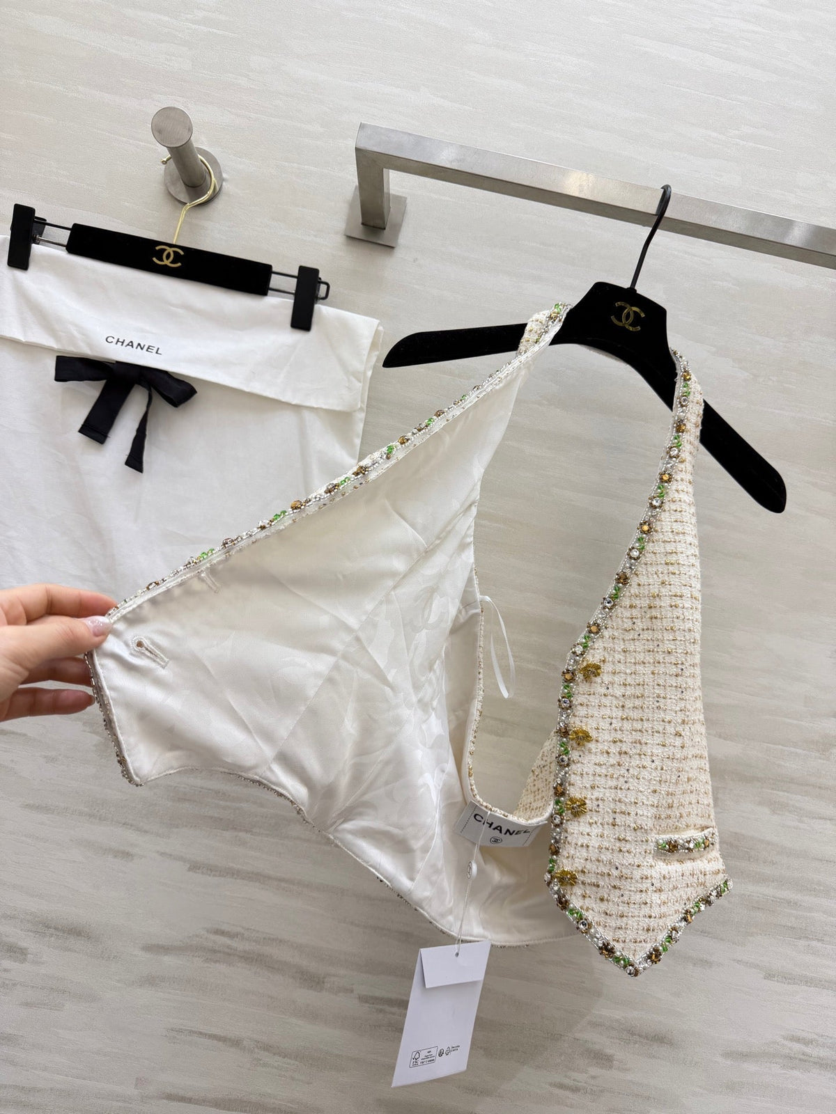 CC 26s Halter Vest White Tweed