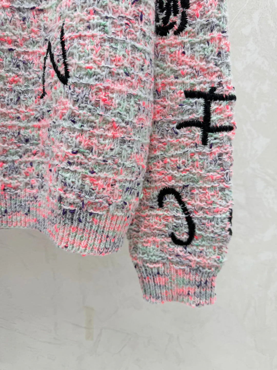 CC 26 Crew Neck Embroidered Logo Knit Sweater Wool 809408