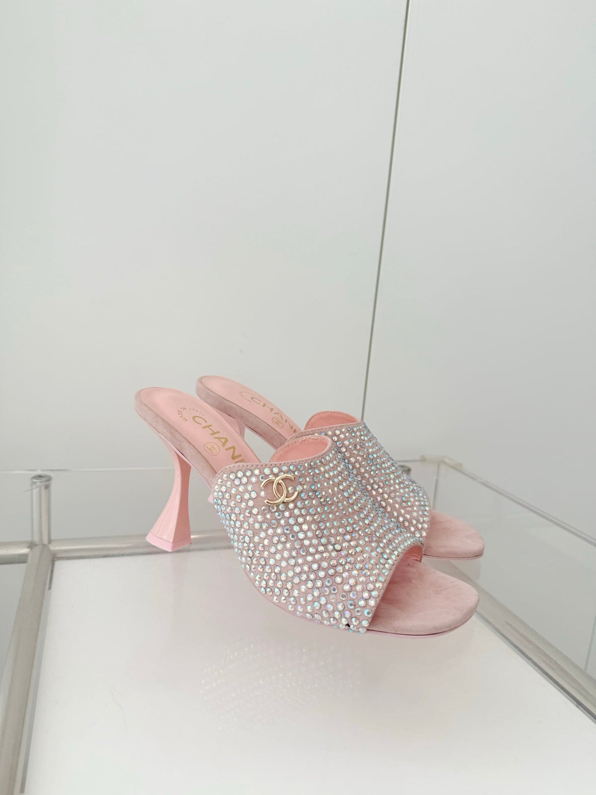 CC 26 Sandal 90 Pink Rhinstone Deer Hide 597376