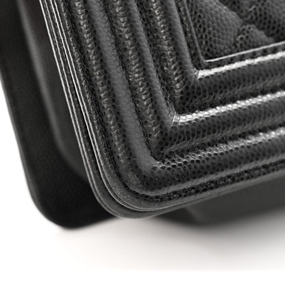 Caviar Quilted Medium Boy Flap Black