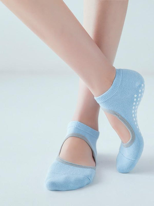 Hot Breathable Anti-Friction Women Yoga Socks Silicone Non Slip Pilates Barre Breathable Sports Dance Socks Slippers With Grips