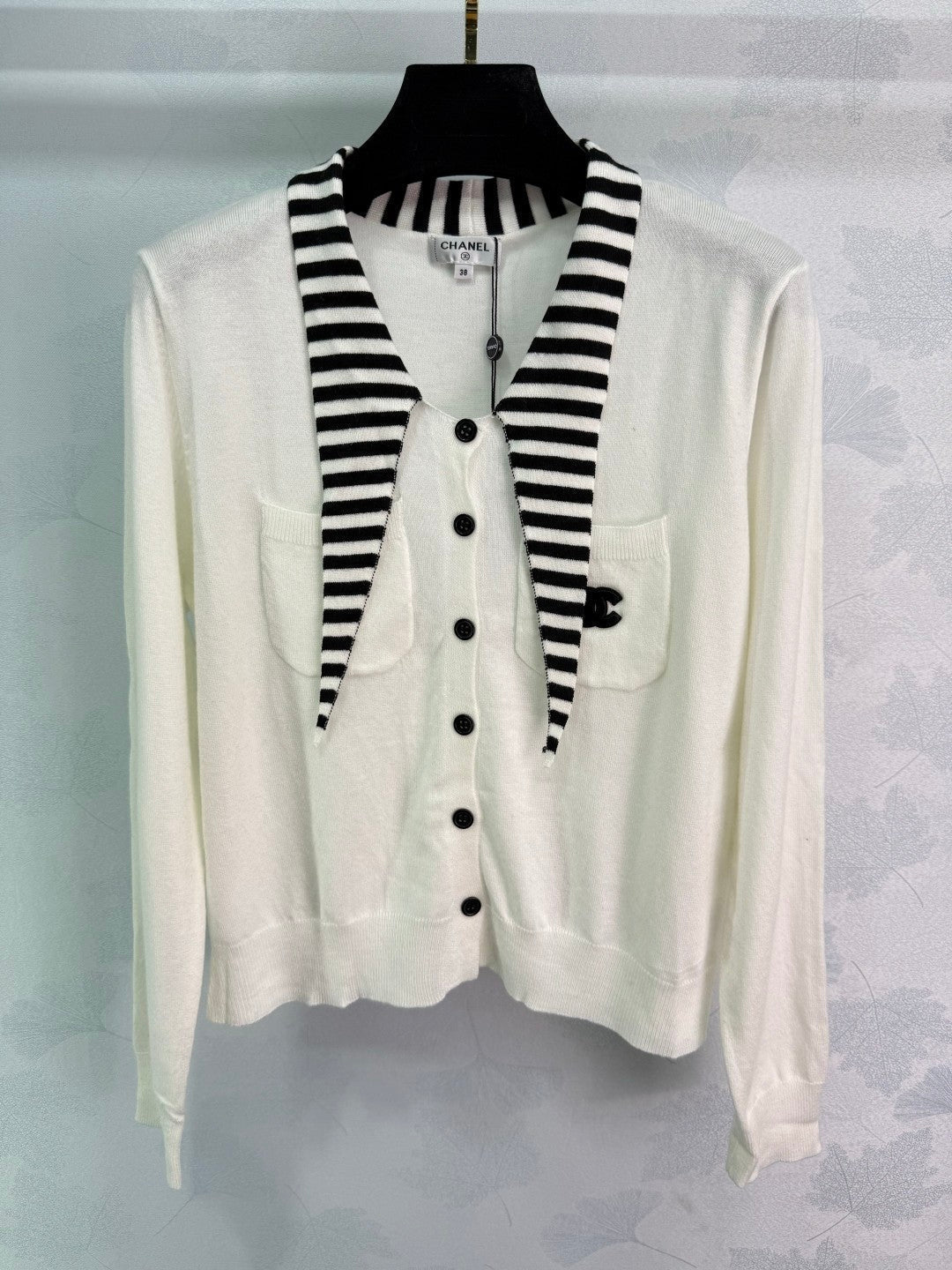 CHANEL WOOL LONG SLEEVE CARDIGAN STYLE 274