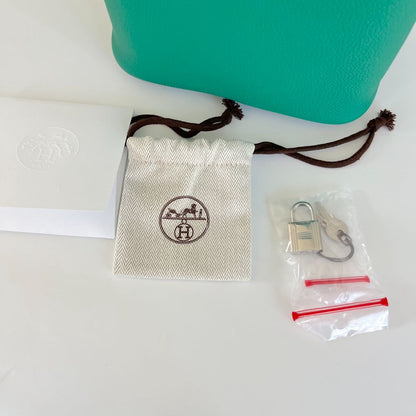 Hermès Picotin Lock 18 Taurillon Maurice Vert Jade Bag