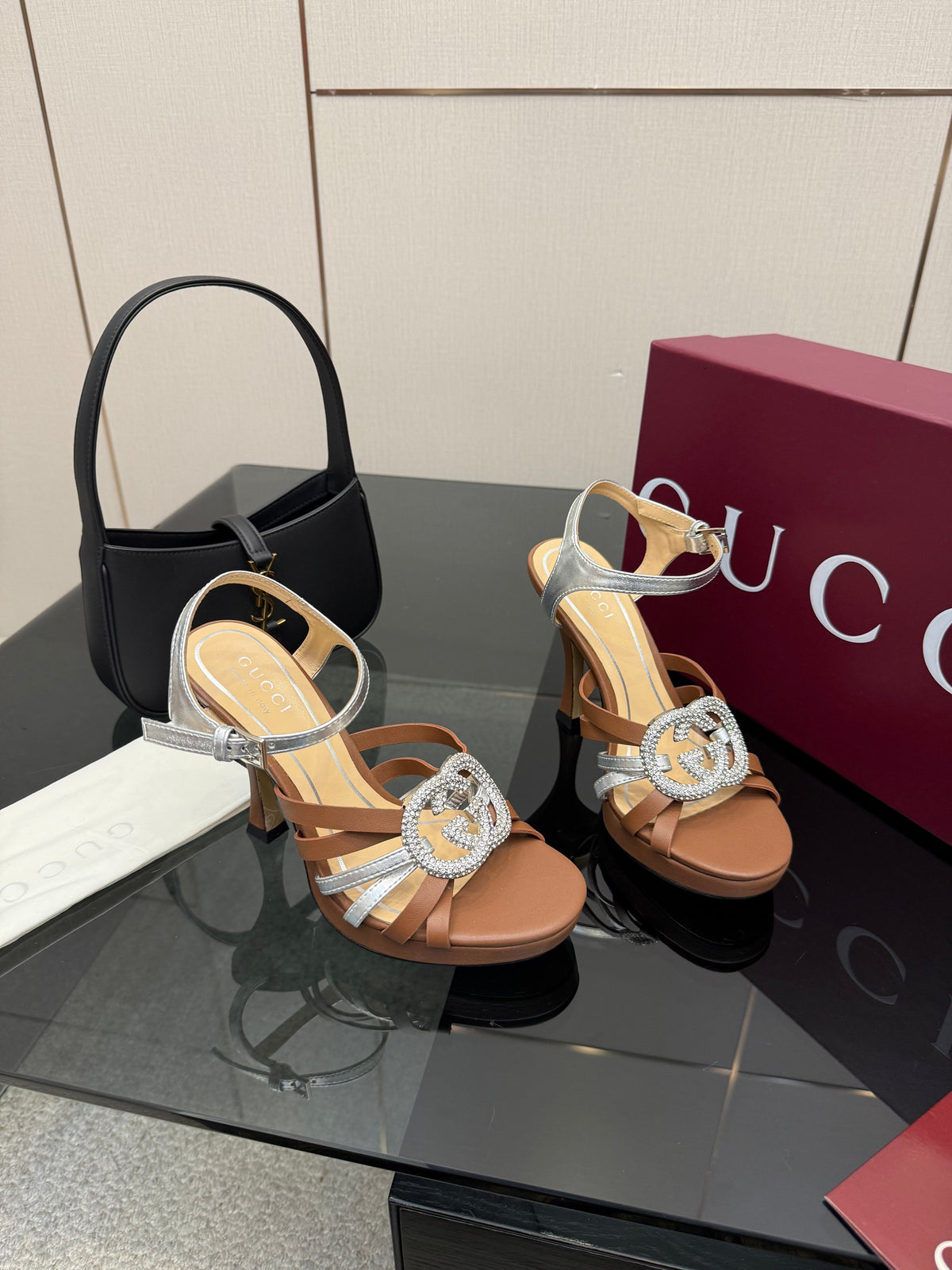 GG Pump 10.5cm With Crystal Interlocking G Brown Sliver Leather