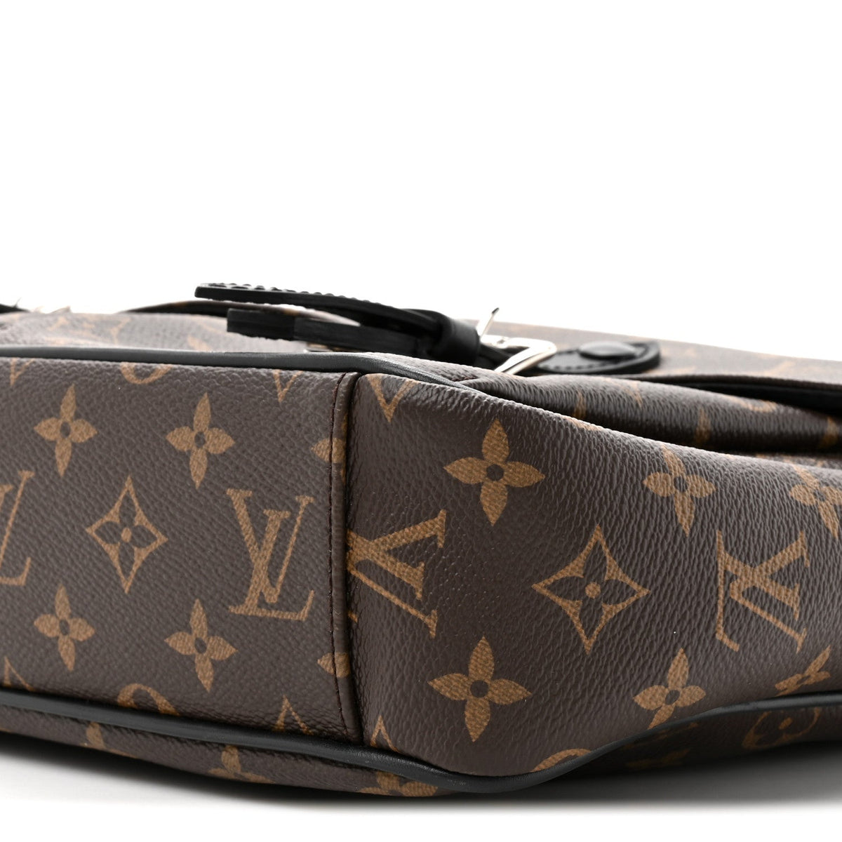 Monogram Macassar Christopher Messenger
