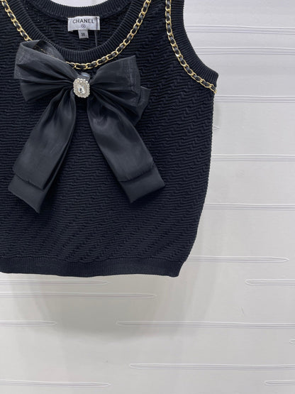 CC 26 Spring/Summer Top Black Wool Yarn 343439