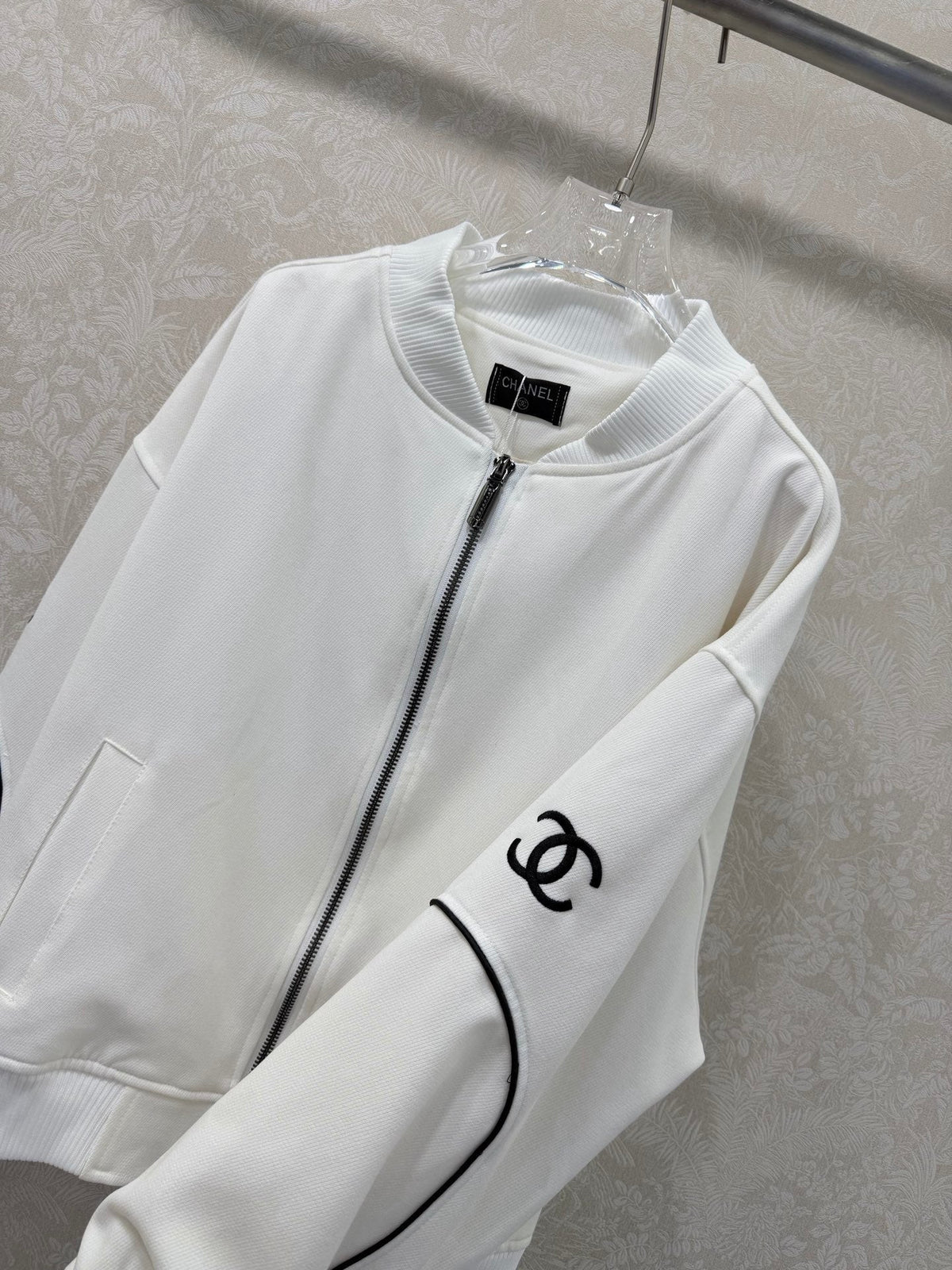 CC 26s Ribbed Collar and Stripe Jacket White Denim 353032