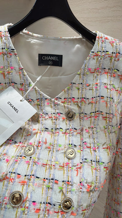 CHANEL SPRING ROMANTIC JACKET IVORY MULTICOLOR IN TWEED