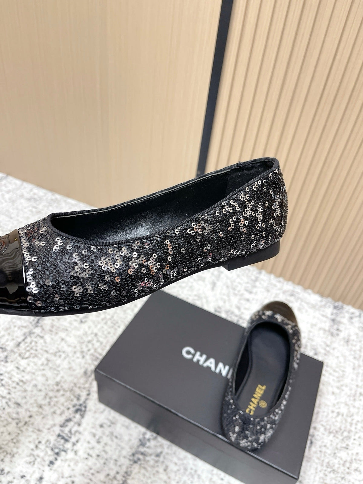 Chanel Coco Mark Ballet Flat Black with Silver in Lambskin 591378