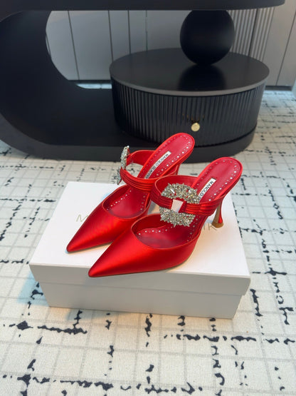 Manolo Satin Maidugura Mules 90mm Red Satin