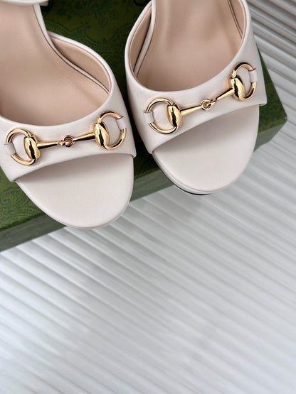 horsebit 11cm platform sandal cream calfskin