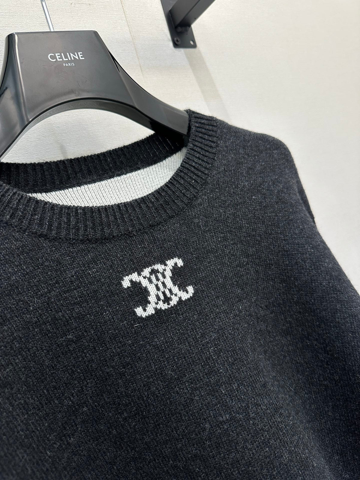 Celin Embroidered Crew Neck Sweater Black Wool 346096