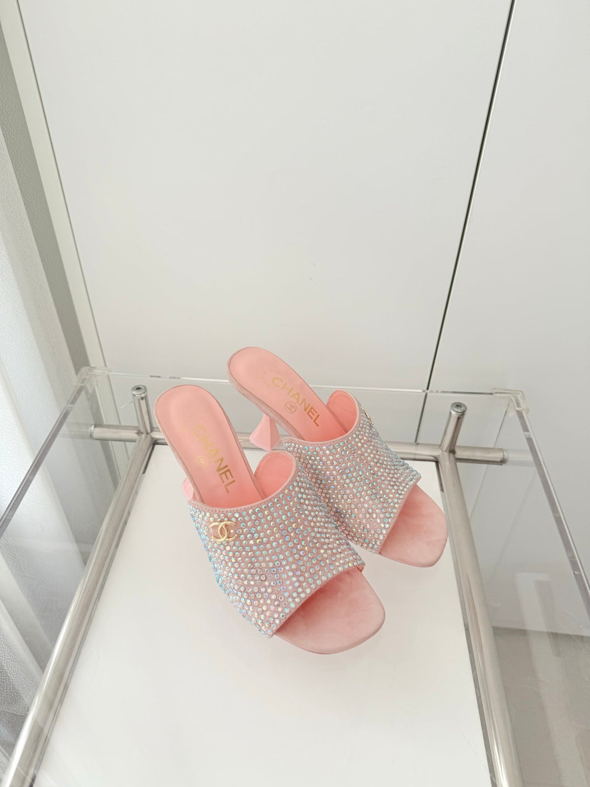 CC 26 Sandal 90 Pink Rhinstone Deer Hide 597376