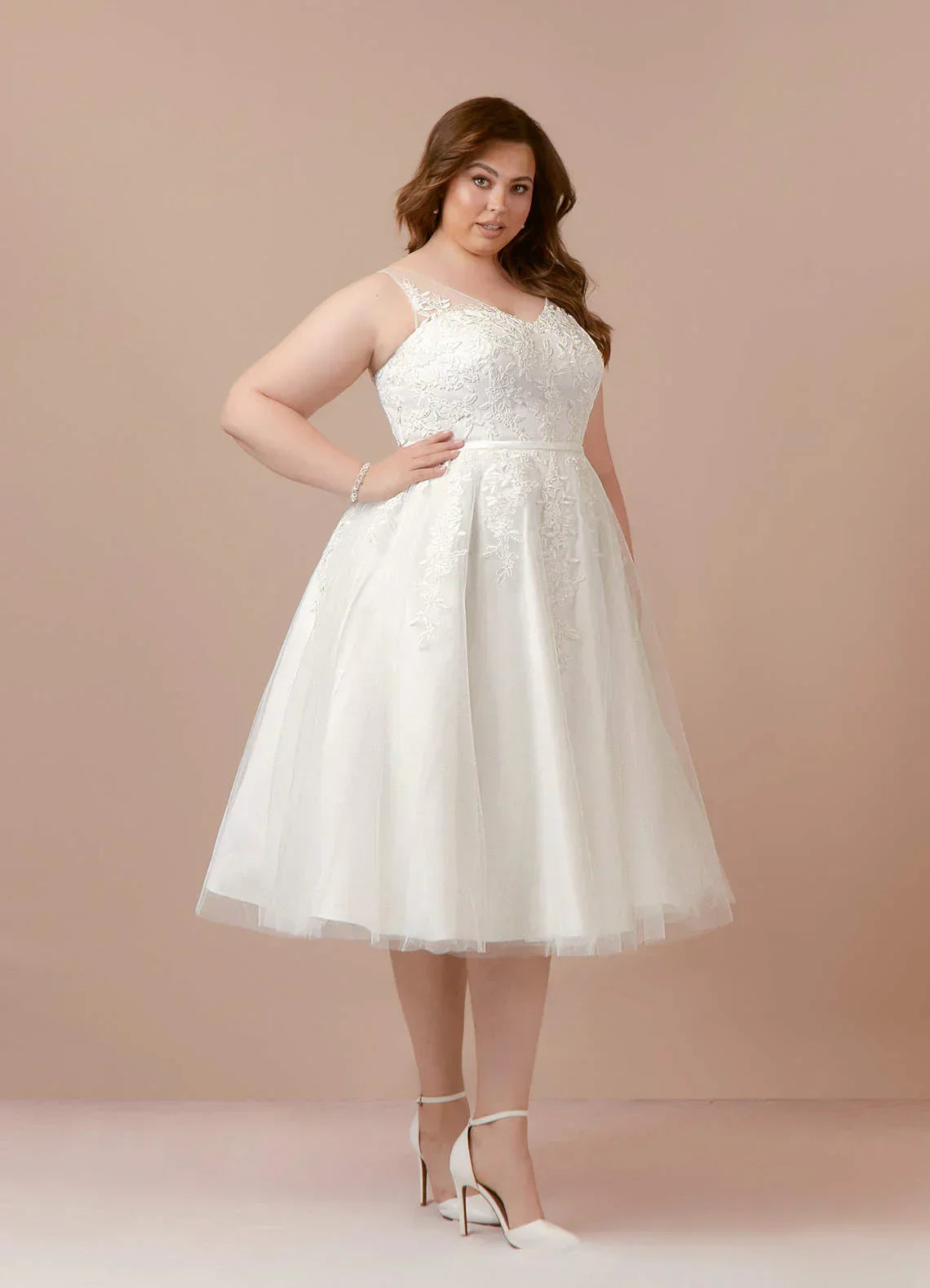 Diamond White A-Line V-Neck lace Satin Dress