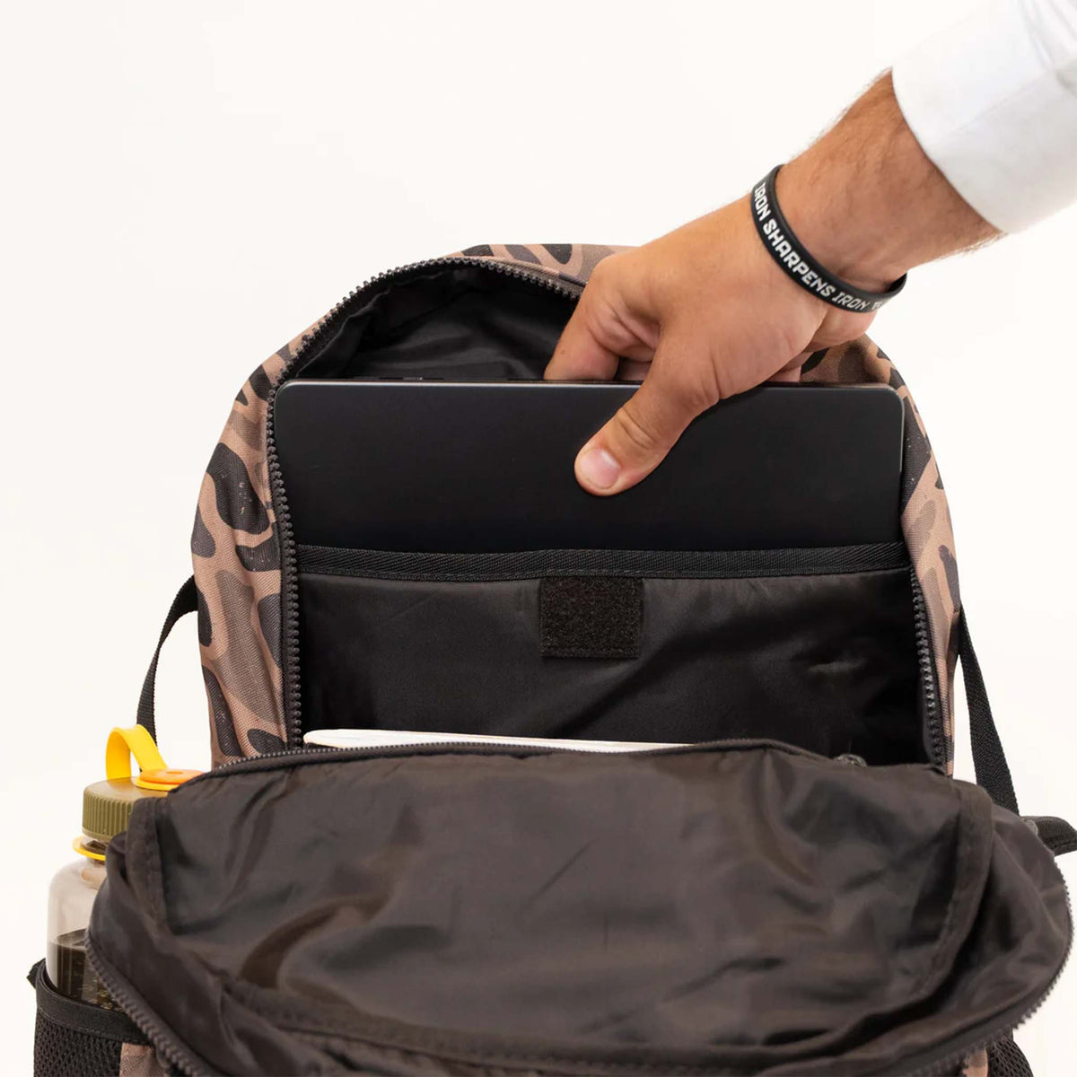 Backpack in Guage Camo
