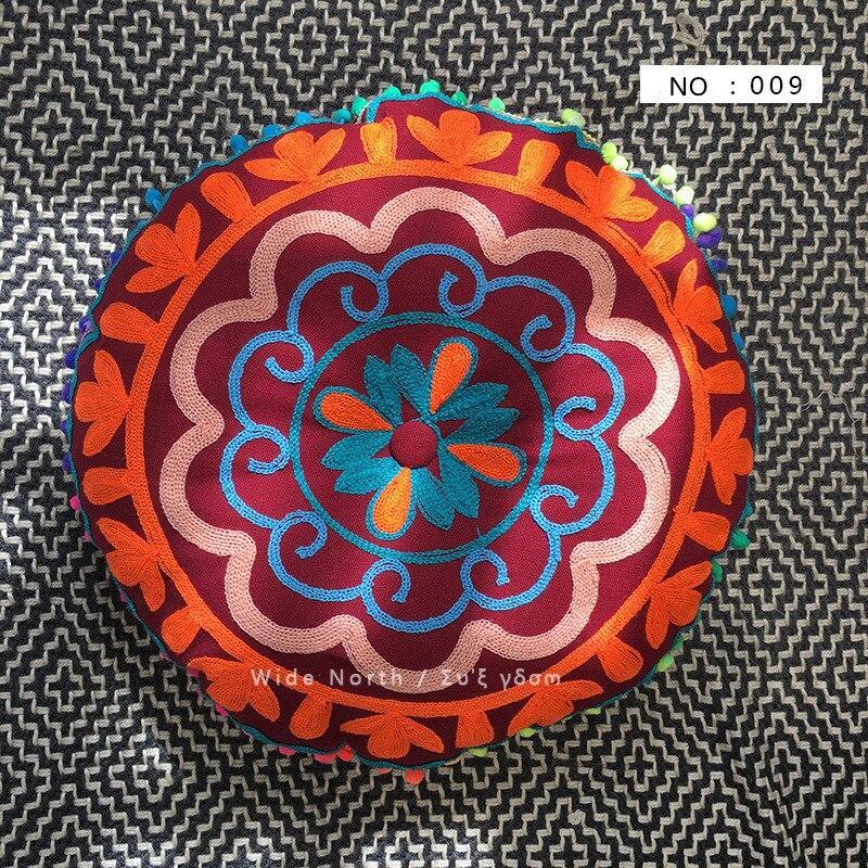 Bohemian Tatami Cushion Cute Pillow  Fluffy Pillow   Embroidered Futon Chair Cushion Round Tassel With Core  Pillow Decorative