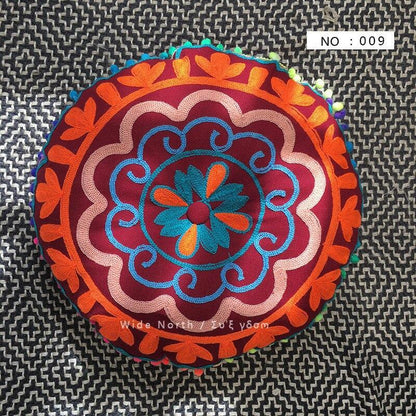 Bohemian Tatami Cushion Cute Pillow  Fluffy Pillow   Embroidered Futon Chair Cushion Round Tassel With Core  Pillow Decorative