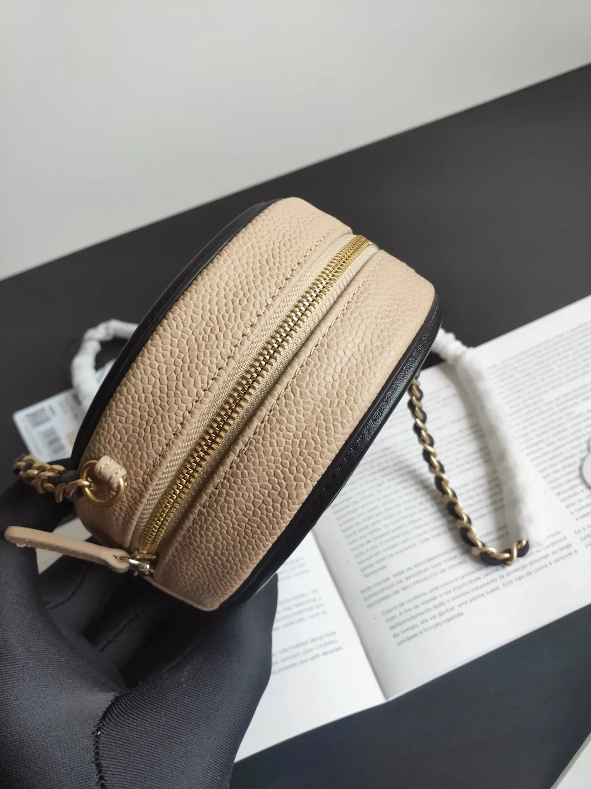 Chanel Around CC Filigree Beige - 12cm