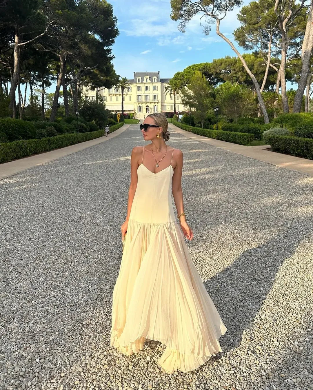 Fashion Solid Camisole Pleated Hem Women'S Dress Casual Sleeveless Backless A-Line Dresses 2024 Summer Lady Vacation Party Robe