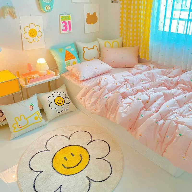 Flower Rug For Living Room Nordic Smiley Flower Carpet Bedroom Bedside Area Rug Plush Floor Mat Home Decor Non-Slip Bath Mat