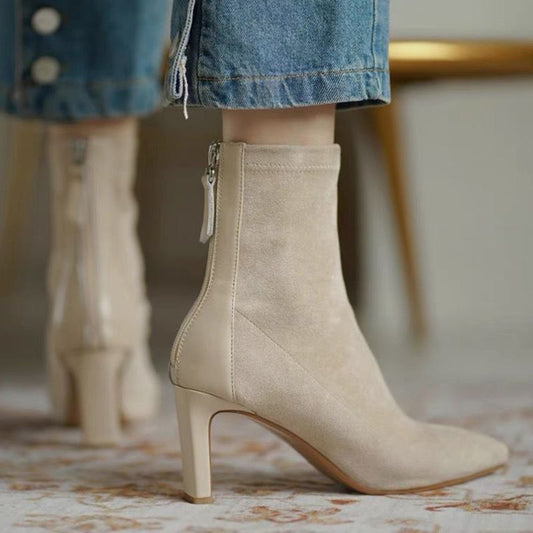 Amine Heels