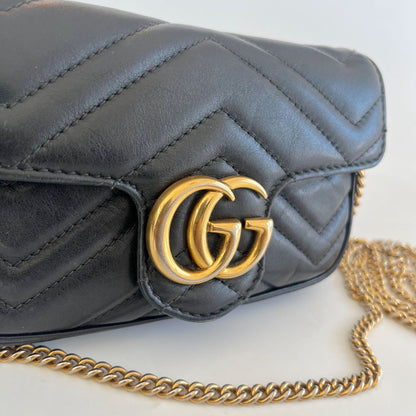 Gucci GG Marmont super mini bag