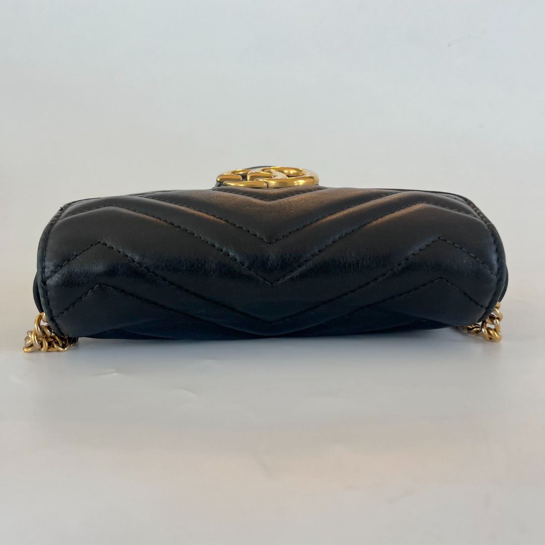 Gucci GG Marmont super mini bag