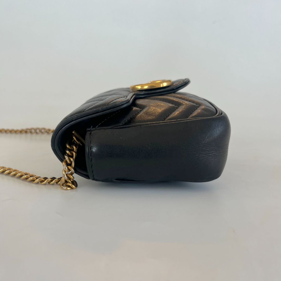 Gucci GG Marmont super mini bag