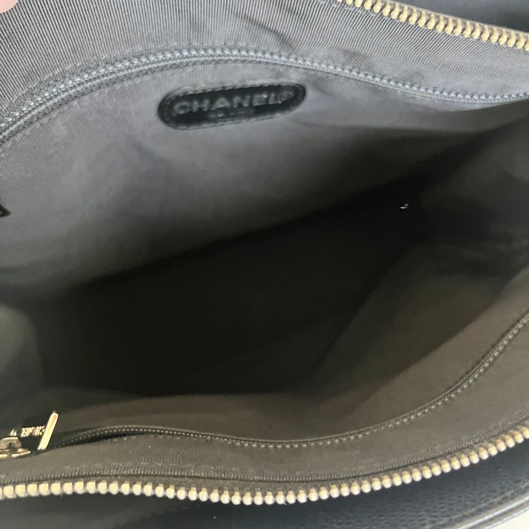 Chanel Caviar tote Bag