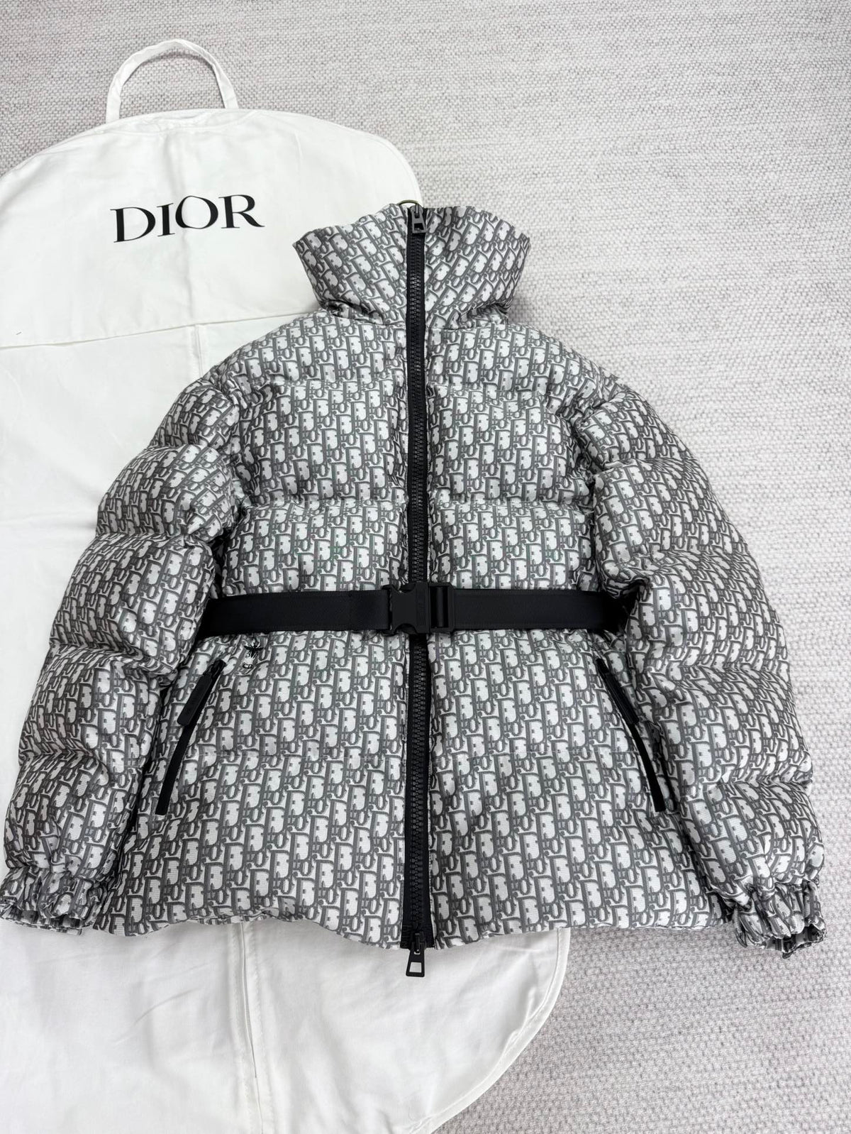 CD Alps Belted Puffer Jacket Gray Polyester