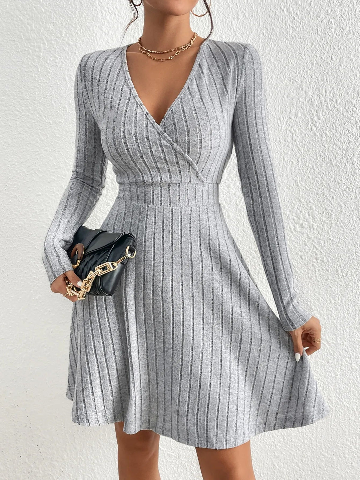 New For Autumn/Winter 2024 Women Knit Slim Sexy Bodycon Dress V-Neck Long Sleeve Dress Solid Casual Midi Sweater Dress