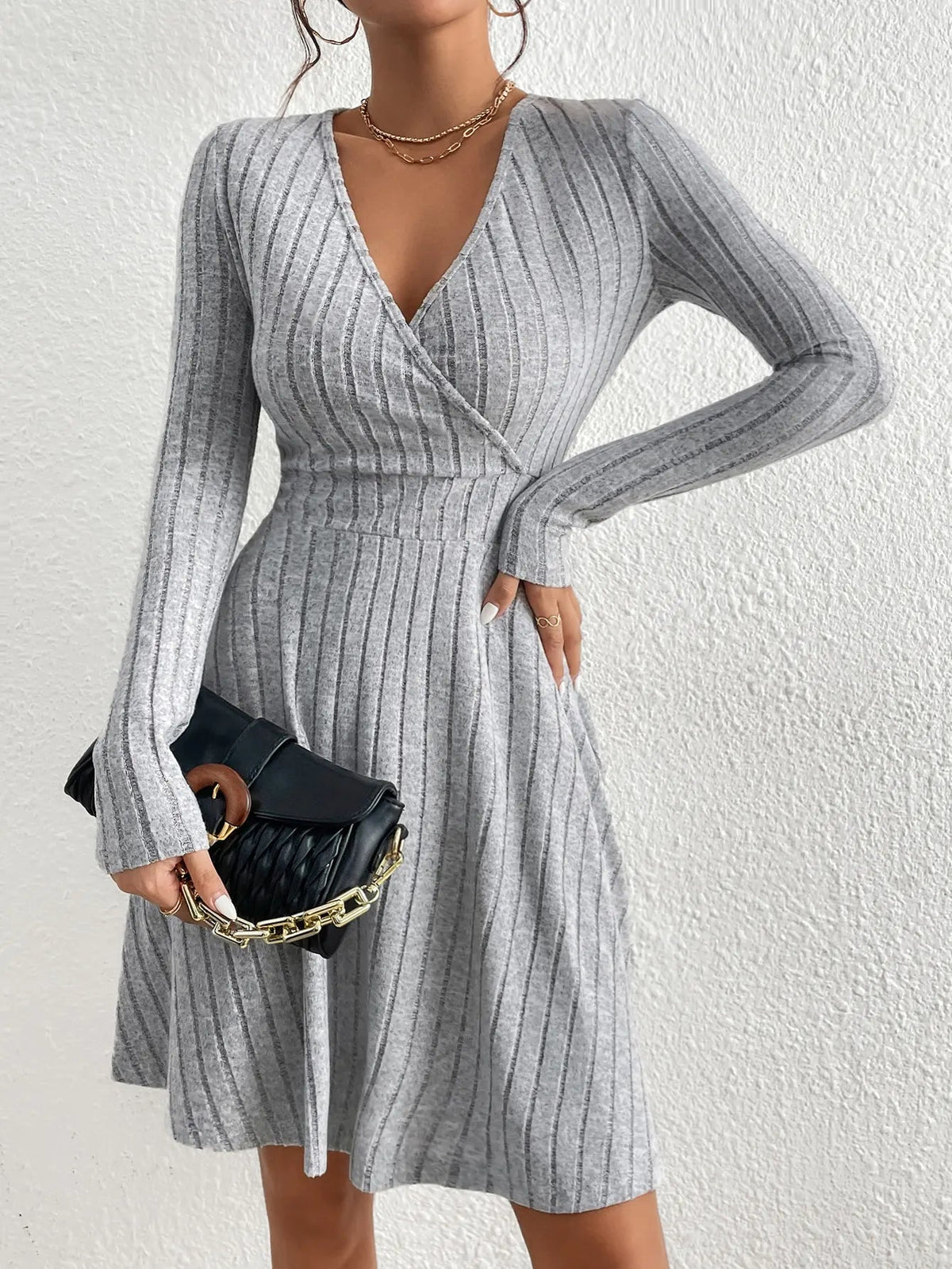 New For Autumn/Winter 2024 Women Knit Slim Sexy Bodycon Dress V-Neck Long Sleeve Dress Solid Casual Midi Sweater Dress