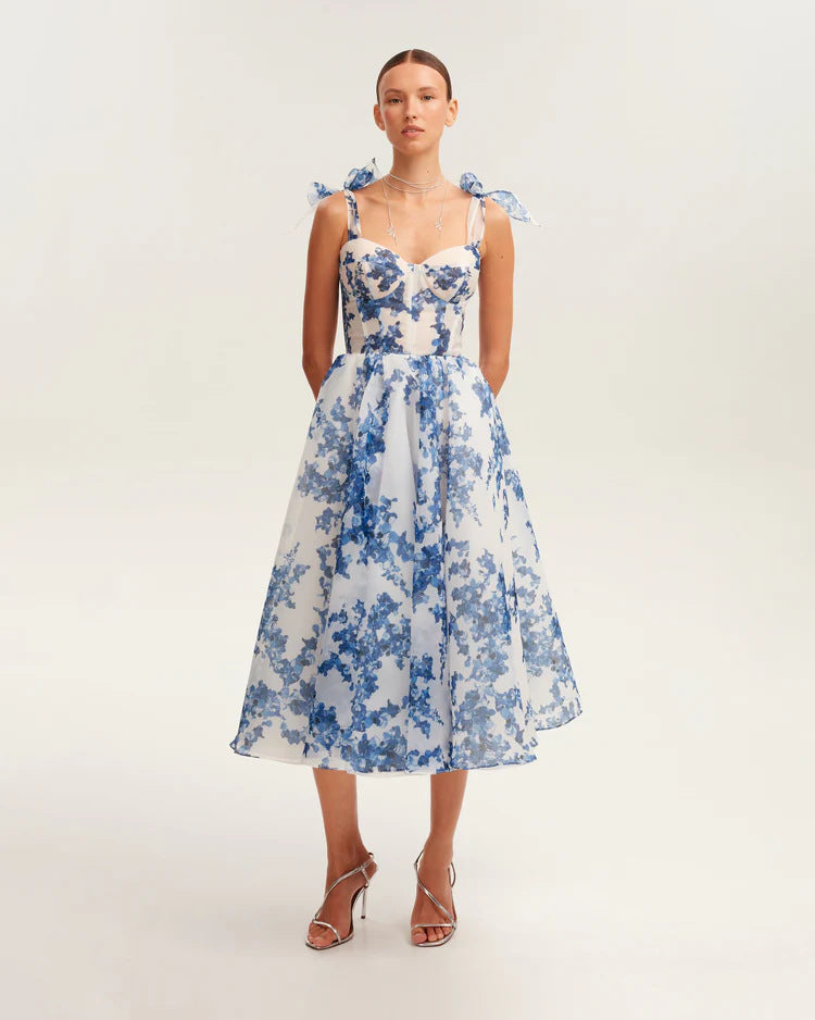 Elegant Off-Shoulder Maxi Dress With 3D Fabric