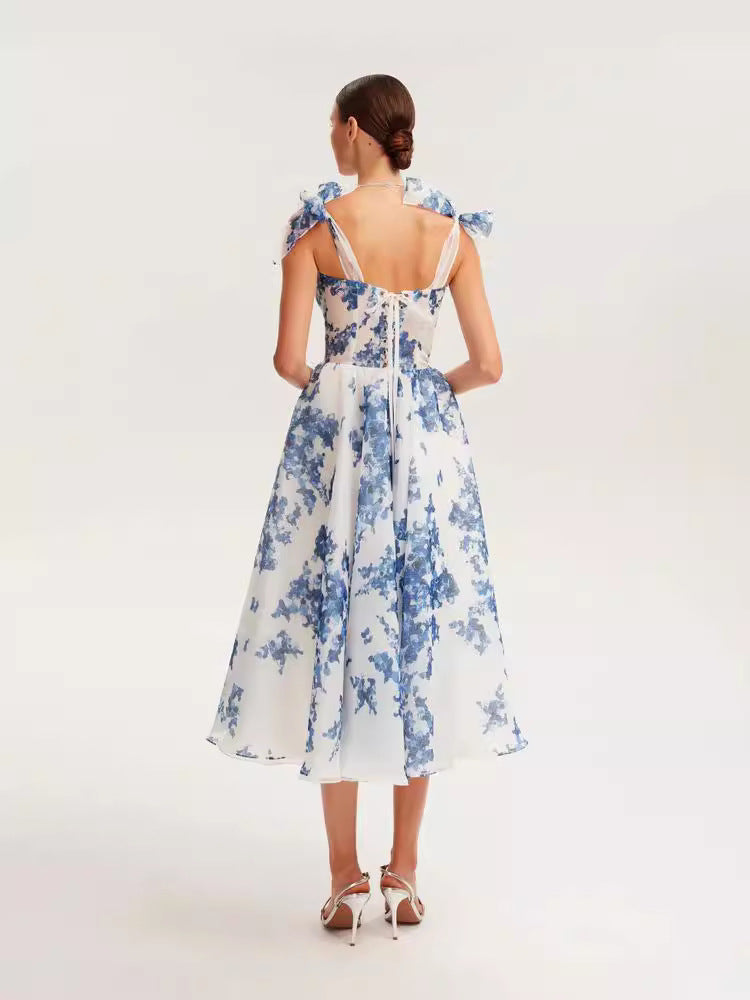 Elegant Off-Shoulder Maxi Dress With 3D Fabric