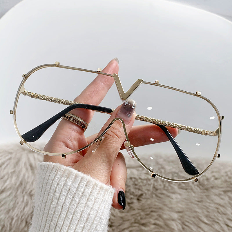 Fashion Metal Frame Oval Sunglasses Stylish Oversized UV400 Protection