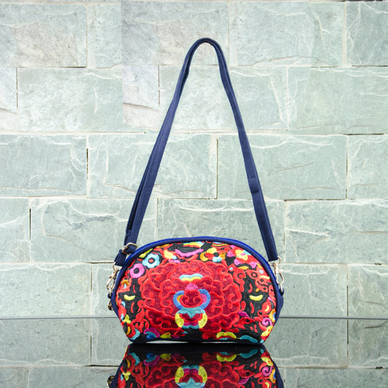 New Fashion National Style Female Embroidered Shell Makeup Lipstick Portable  Mobile Phone Bag