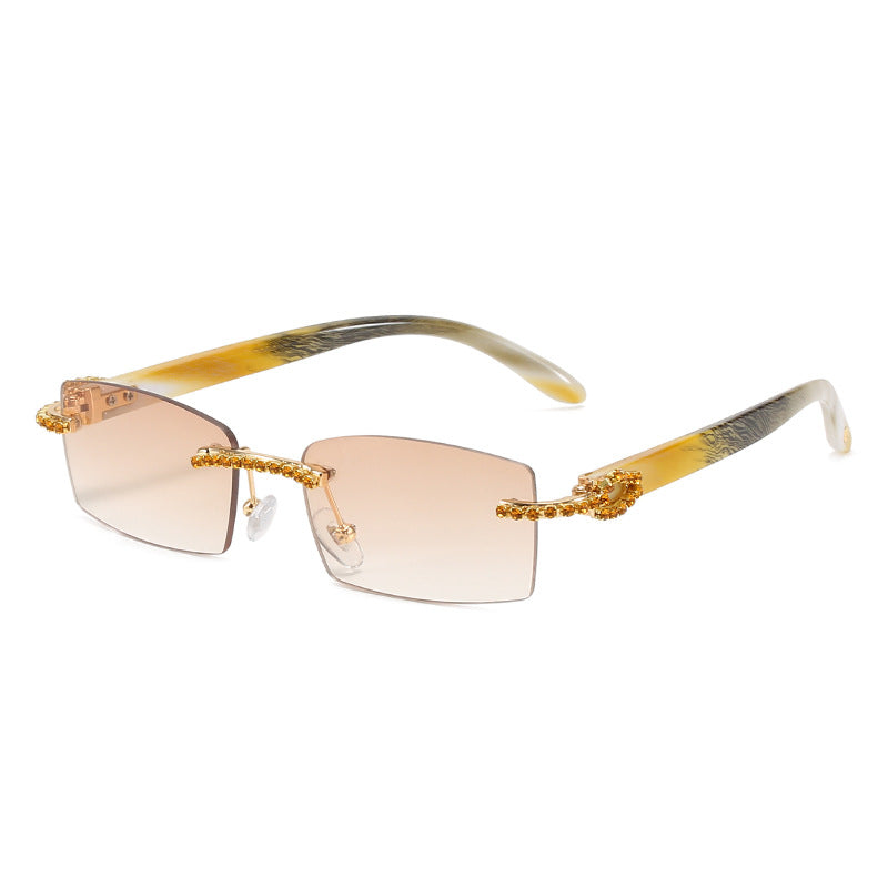 Trendy Square Sunglasses With Diamond Cut Frame