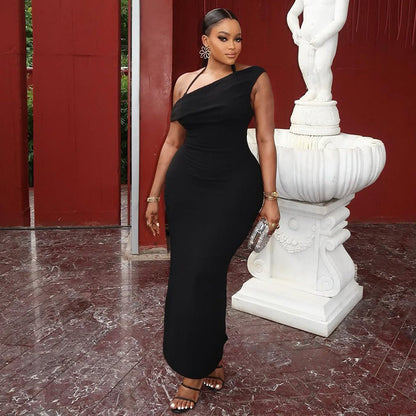 Elegant Backless Maxi Dress With Halter Neck And Side Slit