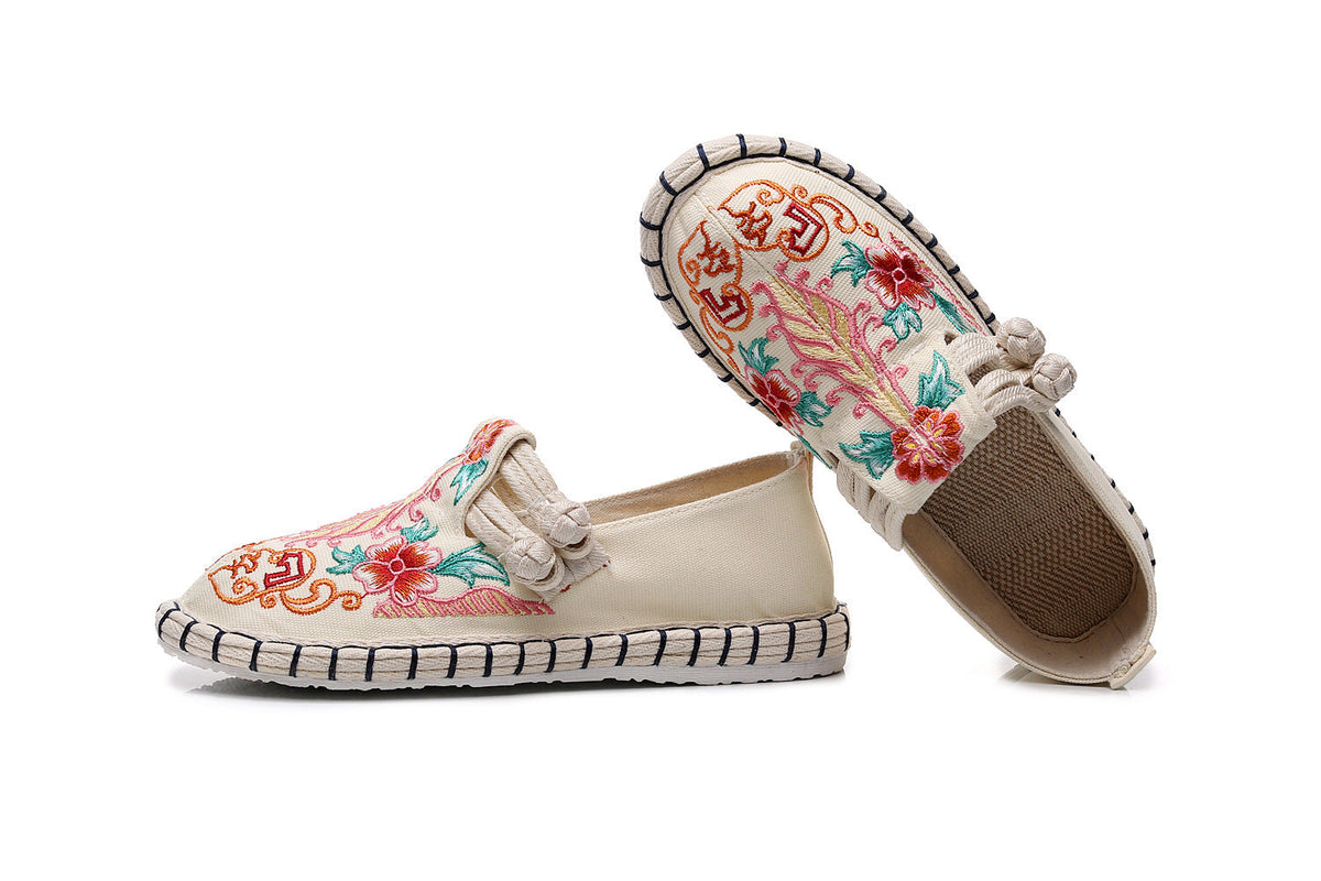 Tibetan Floral Embroidered Style Flat Shoes