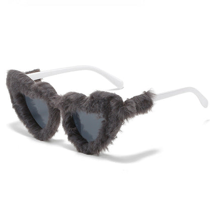 Heart-Shaped Gradient Pink Sunglasses Fun and Trendy