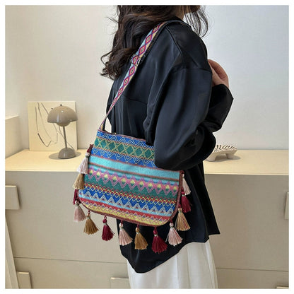 Small Fresh Ethnic Style Crossbody Bag For Women'S New Fashion Versatile Wide Shoulder Strap Single Shoulder Bag Tassel Bucket Bag