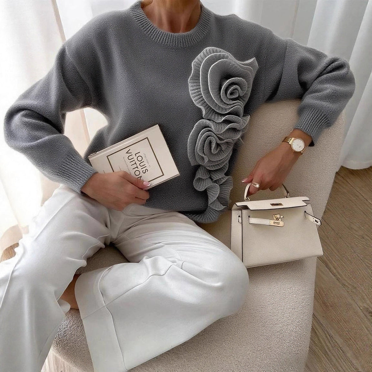 Elegant 3D Floral Round Neck Pullover Sweater