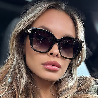Fashionable Oversized Sunglasses for Women