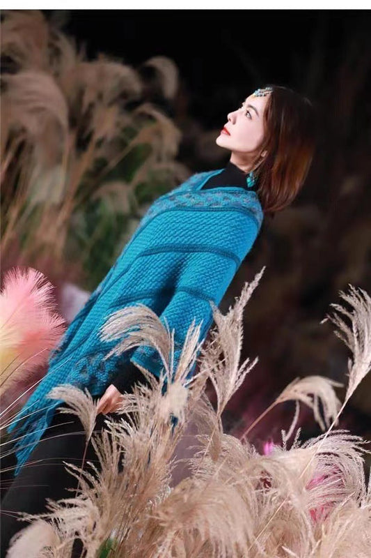 Spring And Autumn New Loose Pullover Knitted Shawl Ethnic Style Pullover Cape