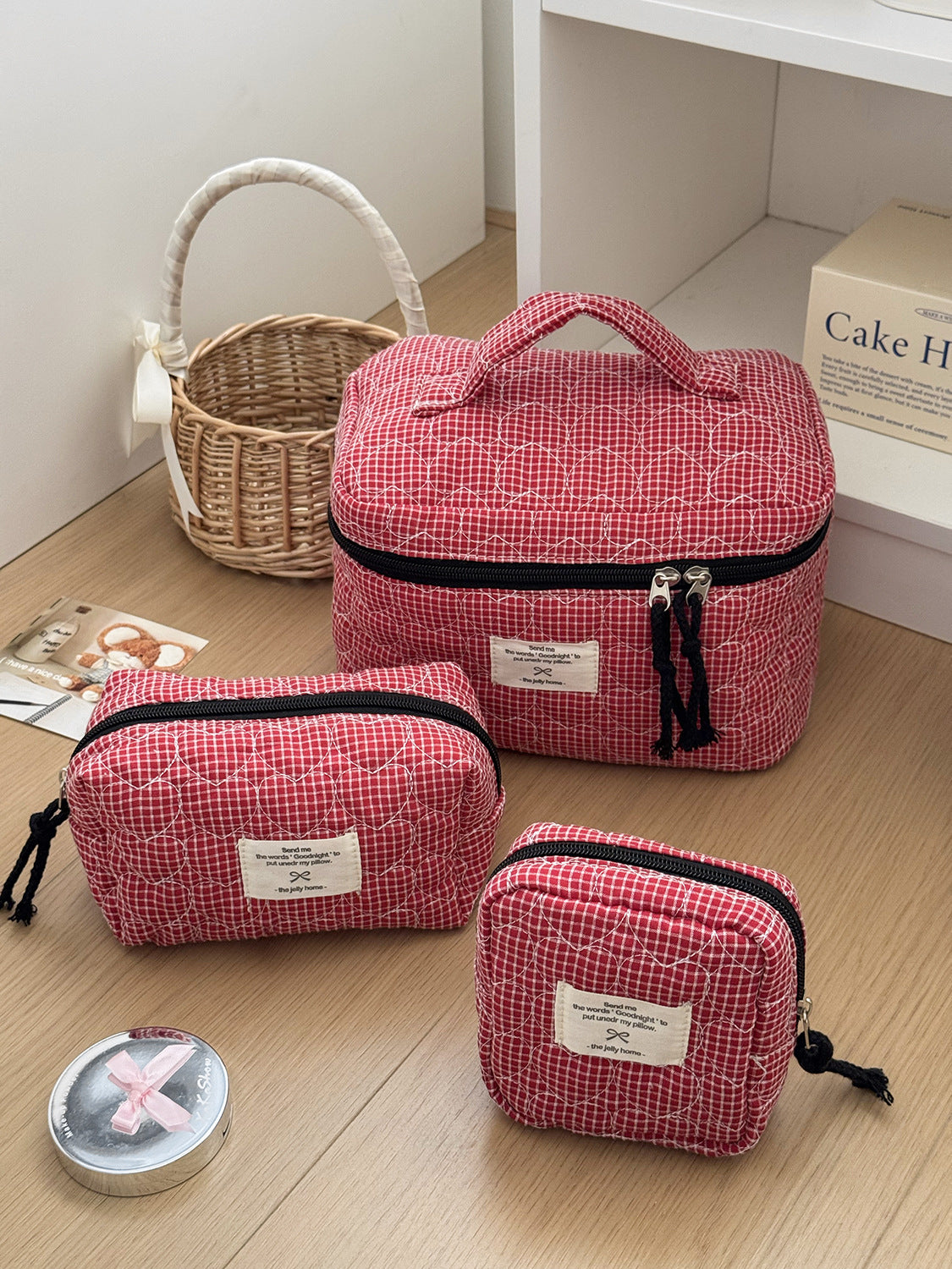 Heart Quilted Cosmetic Bag Stylish Portable Storage