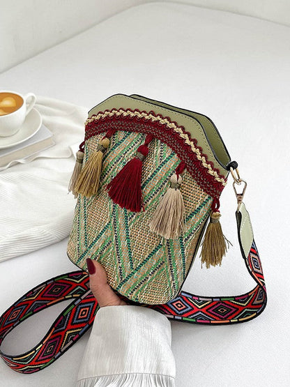 Trendy Woven Bucket Bag with Fringe for Women