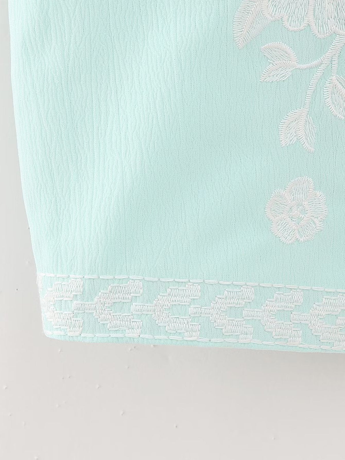 Flower Embroideries Open Front Elegant Vest