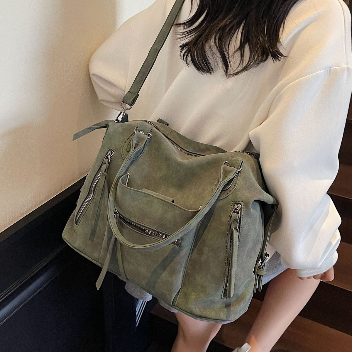 Large Capacity Retro Tote Bag Stylish Crossbody Handbag