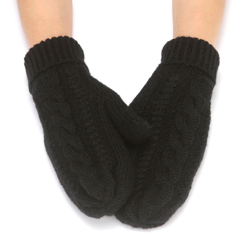 Solid Color Twist Padded Gloves